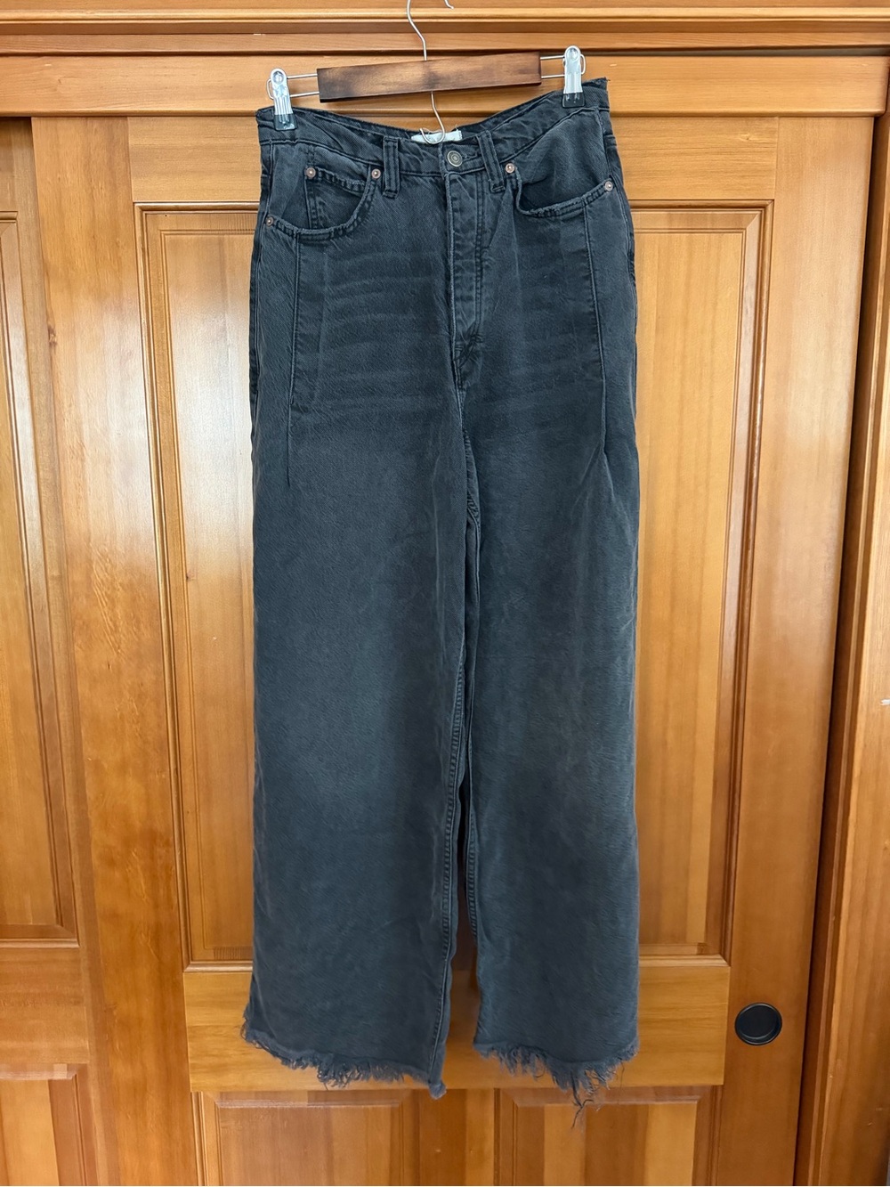 Woman’s Baggy Jeans
